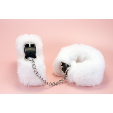 Наручники бейсик на цепи (белые) 