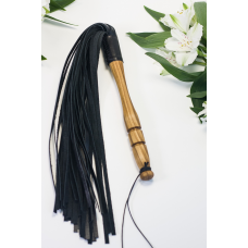 Флоггер 46 хвостов с ручкой из ясеня