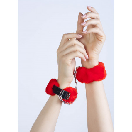Наручники бейсик на цепи (красные) Наручники бейсик на цепи (красные)